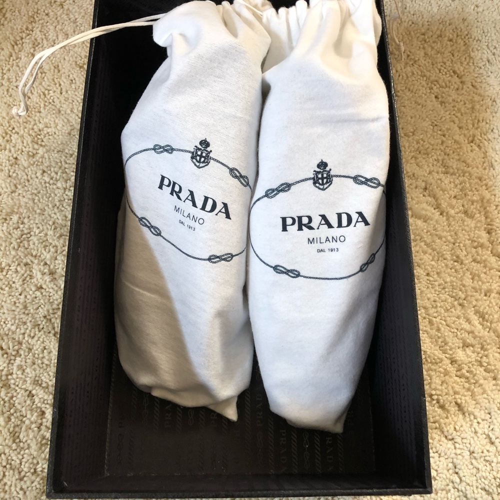 Prada Classic peep toe pumps - Picture 2 of 6